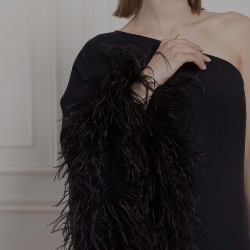 Taller Marmo Black Feathered Ubud One-Shoulder Dress, (NEW W Tag, Size 42) - Picture 4 of 12